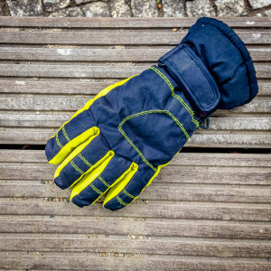 Berlin Glove160115